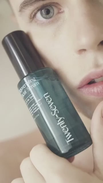 Charger la vidéo: How to use 27's rejuvenating facial serum