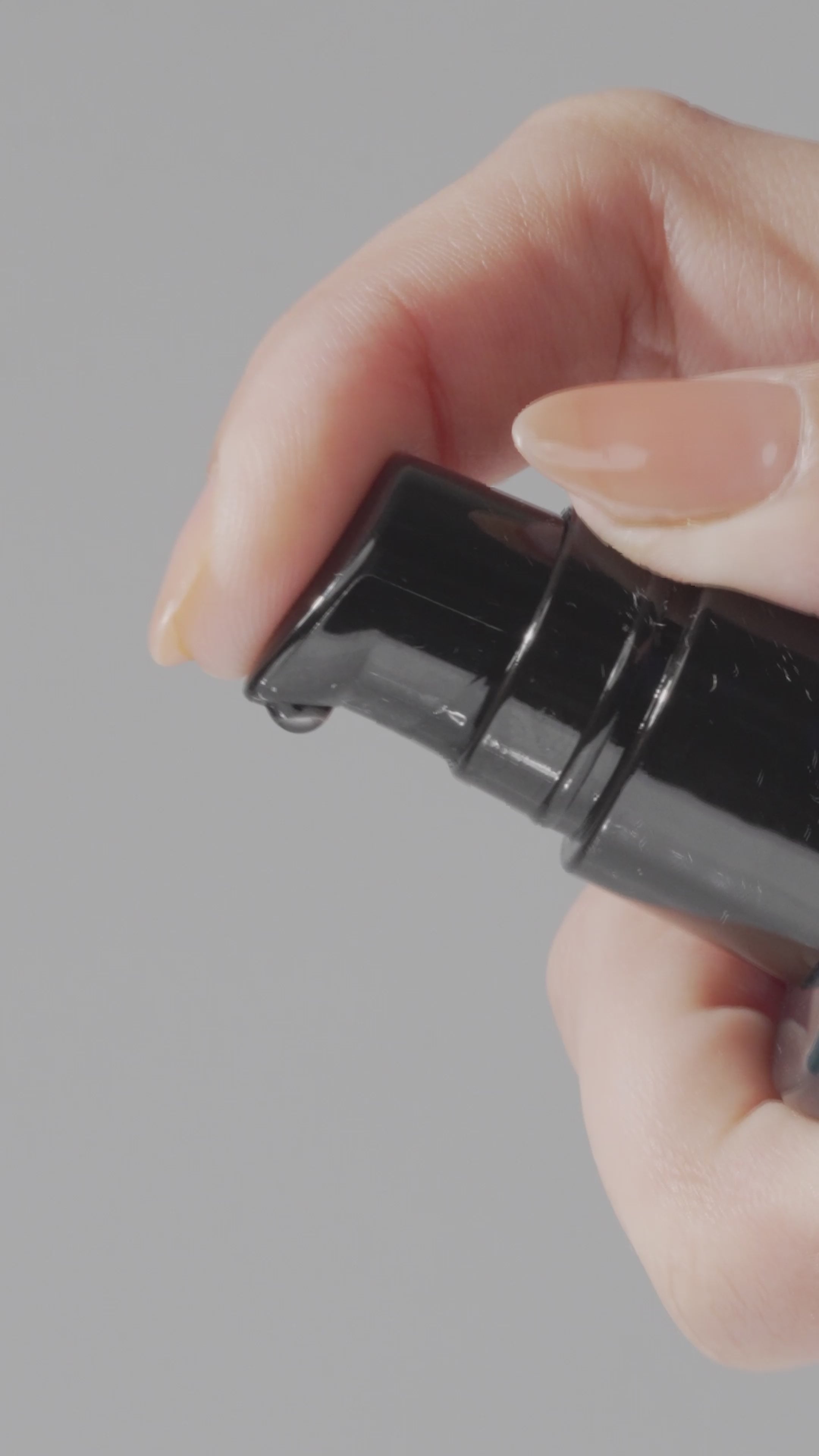 Rejuvenating Facial Serum with Ceramides, Peptides and Hyaluronic Acid Complex